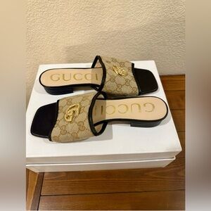 Gucci Authentic Women’s GG Canvas Slide Sandals with Gold Double G Logo